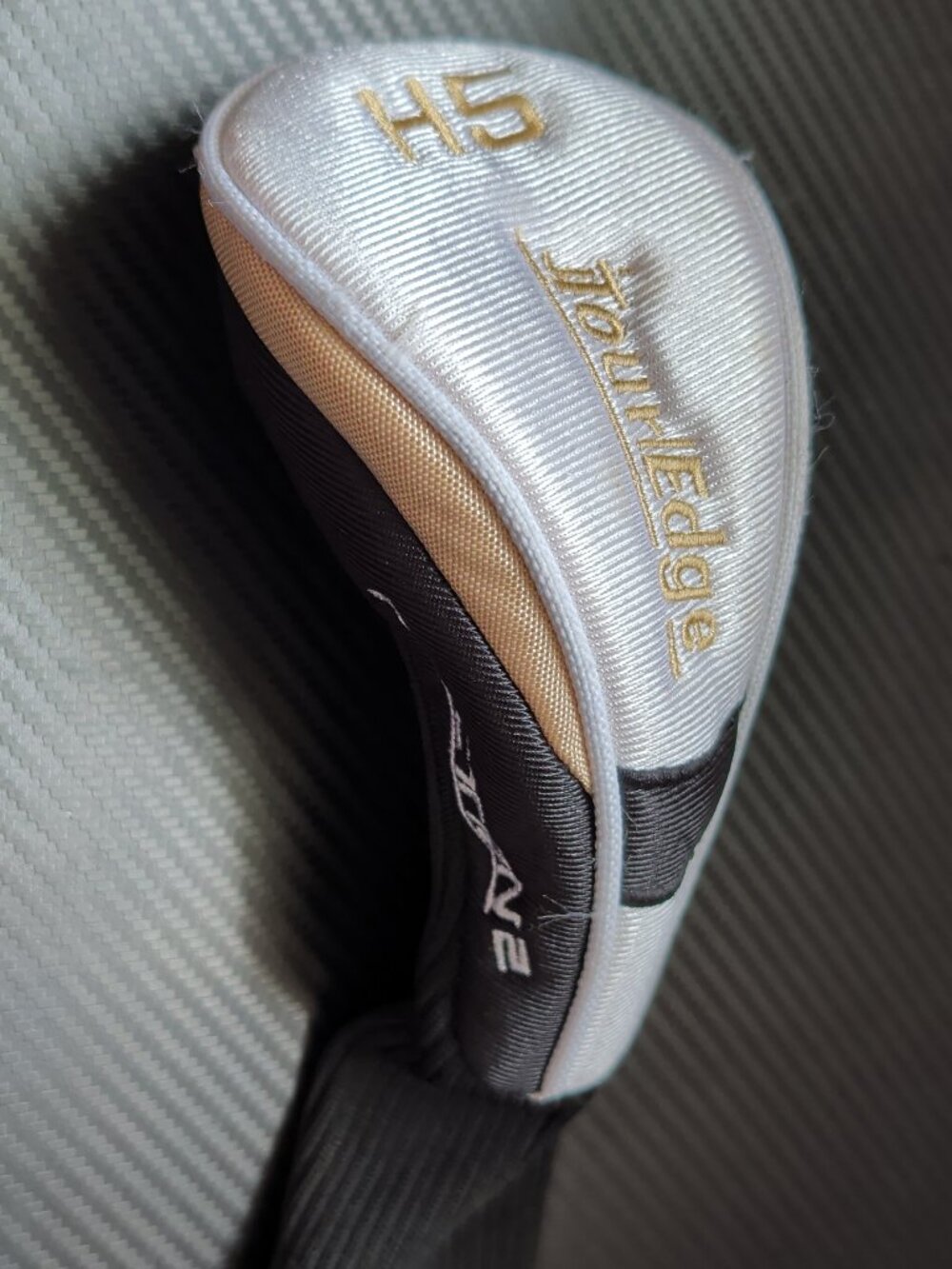Tour Edge Golf Reaction 2 H5 Hybrid/Rescue Headcover - White/Black/Gold